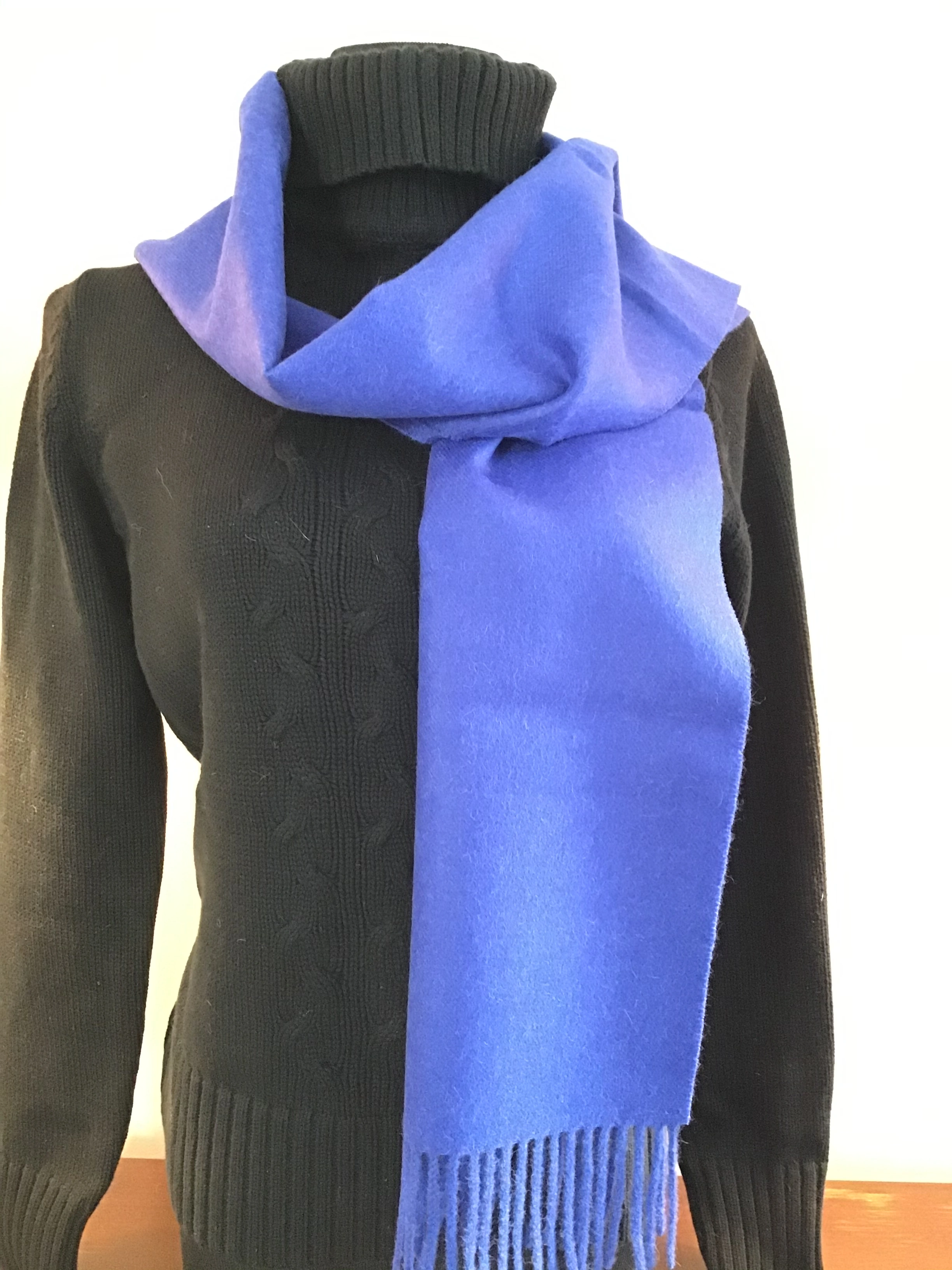 Cozy Cloud: Luxurious Alpaca Scarf for Unrivaled Warmth and Style.